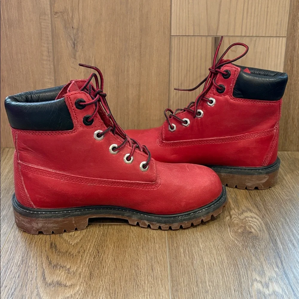 Timberland 6 Inch Premium Boot Junior BULLS Red Nubuck Lace Up Boot 4.5